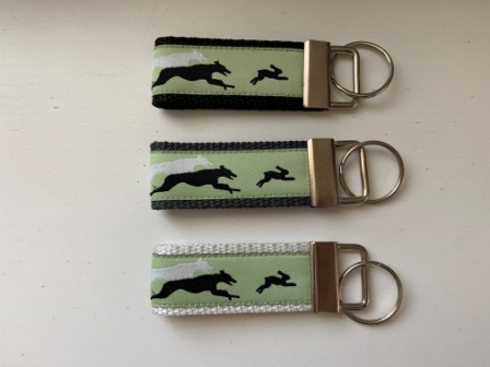 Schlüsselanhänger Windhund grün